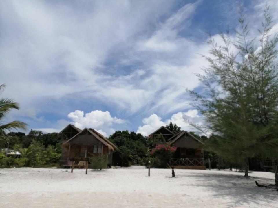 Green Blue Beach Hostel Koh Rong Sanloem Exterior photo
