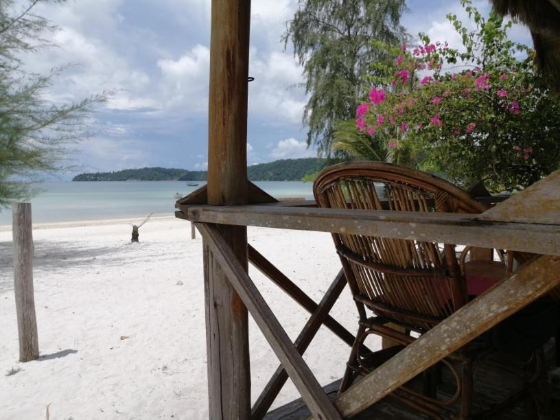 Green Blue Beach Hostel Koh Rong Sanloem Exterior photo