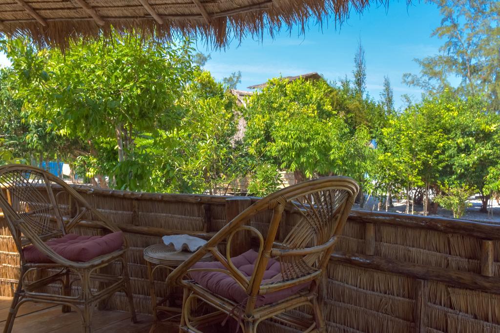 Green Blue Beach Hostel Koh Rong Sanloem Exterior photo