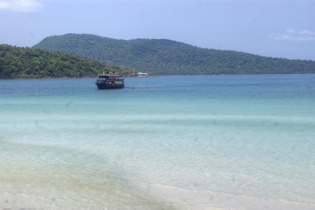 Green Blue Beach Hostel Koh Rong Sanloem Exterior photo